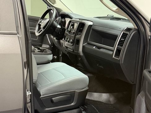 Used 2017 RAM 3500 Tradesman w/ Chrome Appearance Group AWD/4WD image 11