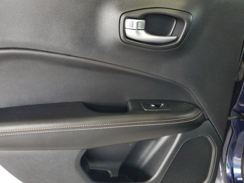 Used 2021 Jeep Compass Latitude AWD/4WD image 13