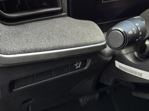 New 2026 Nissan Kicks SV image 17