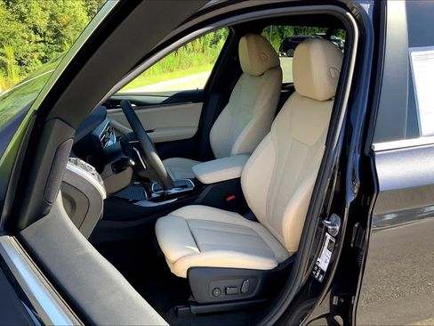 Used 2024 BMW X3 xDrive30i w/ Premium Package w/ZPA image 7