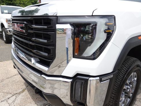 Used 2024 GMC Sierra 2500 Pro w/ Convenience Package image 57