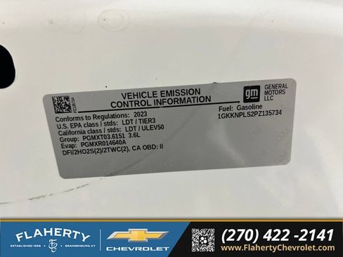 Used 2023 GMC Acadia Denali w/ Denali Technology Package FWD image 17