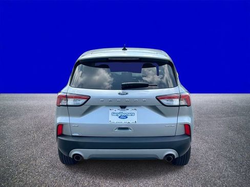 Certified 2022 Ford Escape SE w/ Cold Weather Package AWD/4WD image 4