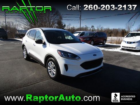 Used 2022 Ford Escape SE image 1