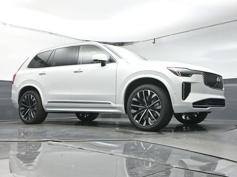 Used 2026 Volvo XC90 T8 Ultra w/ Protection Package Premier image 41