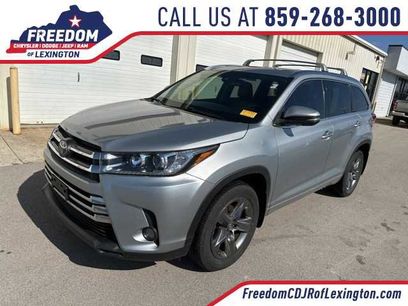 Used 2017 Toyota Highlander Limited Platinum