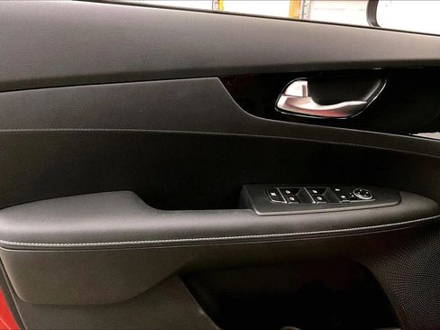 Used 2024 Kia Forte GT-Line image 22