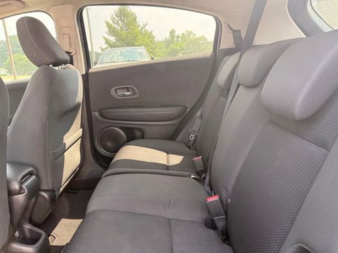 Used 2021 Honda HR-V EX image 21