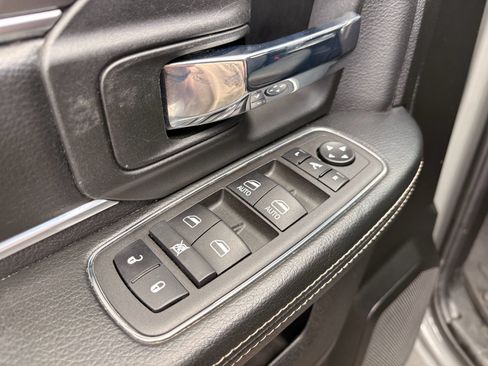 Used 2022 RAM 1500 Classic Warlock w/ Ceramic Grey Warlock Package AWD/4WD image 14