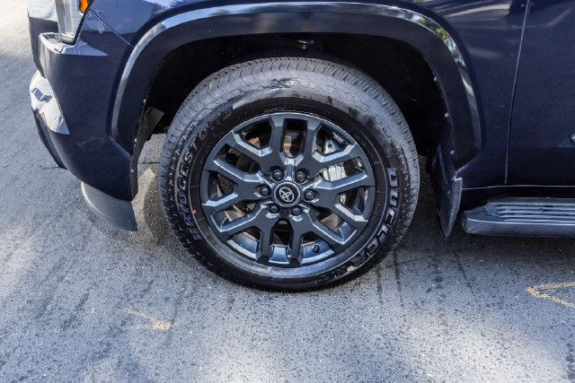 Certified 2026 Toyota Sequoia Platinum AWD/4WD image 11