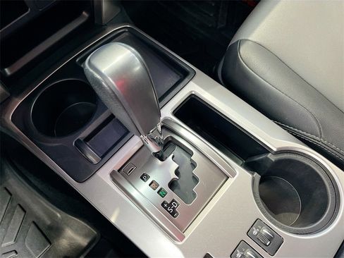 Used 2022 Toyota 4Runner SR5 Premium image 17