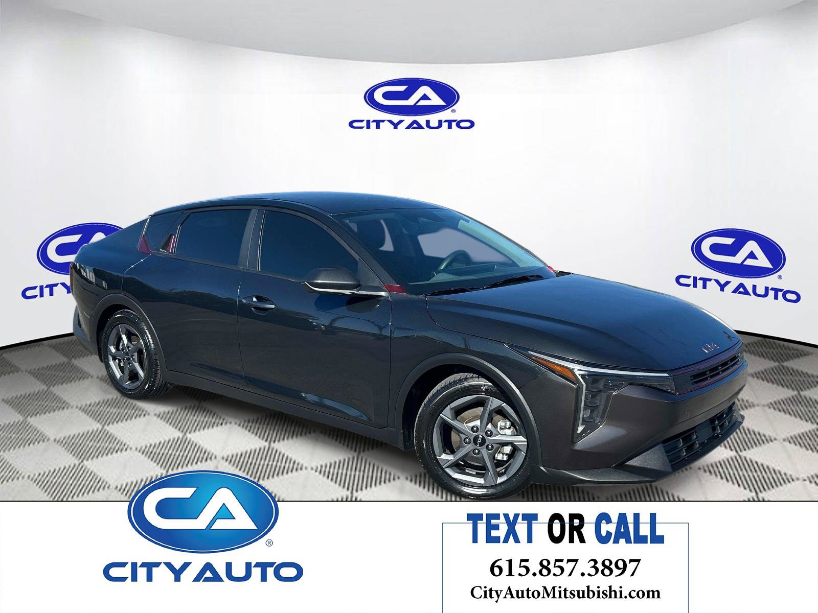 Used 2025 Kia K4 FWD image 1