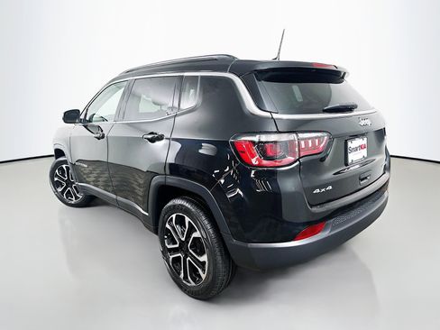 Used 2022 Jeep Compass Limited AWD/4WD image 5