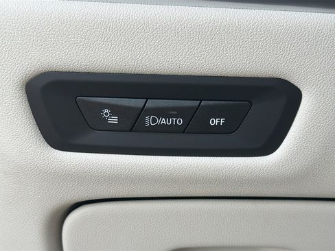 New 2026 BMW X5 xDrive50e w/ Executive Package image 36