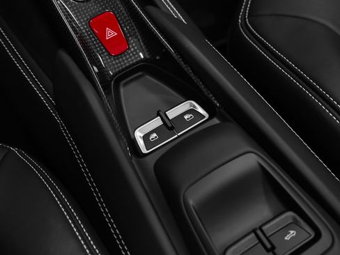Certified 2022 Ferrari F8 Tributo RWD image 58