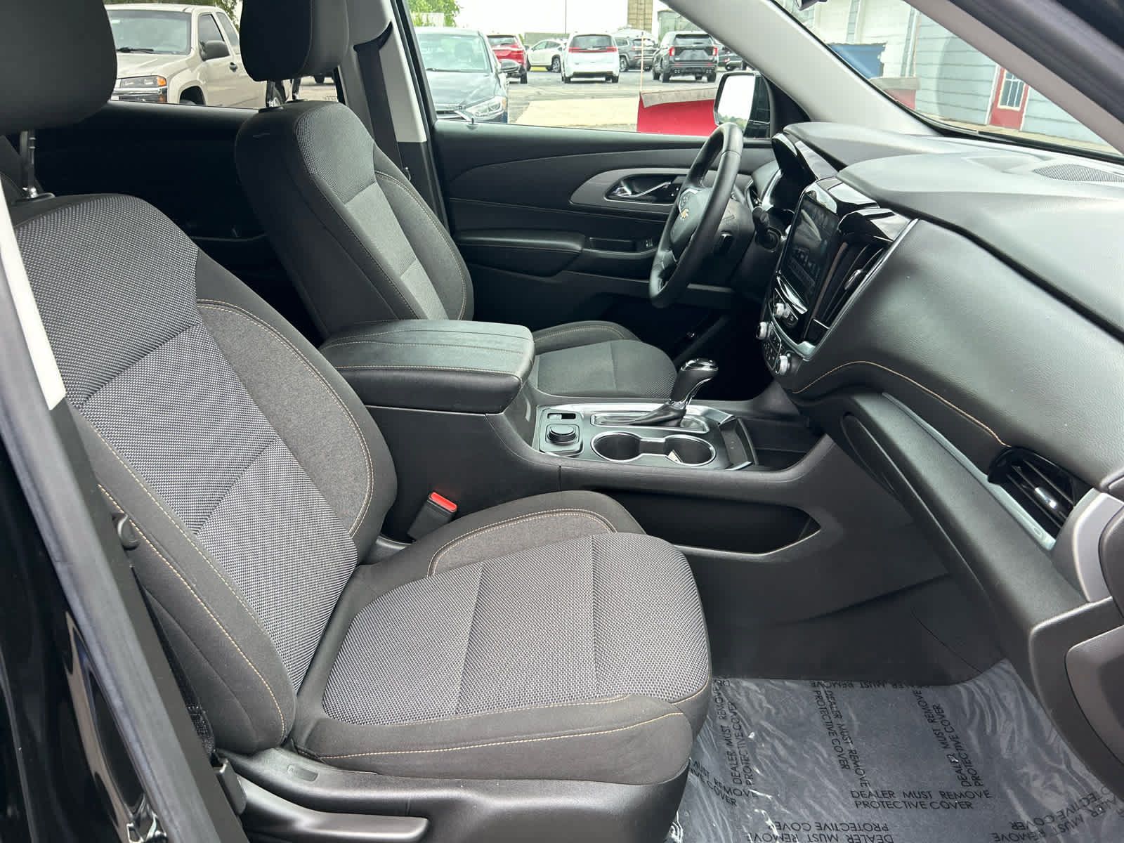 Used 2018 Chevrolet Traverse LT FWD image 31