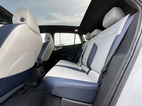 New 2026 Volkswagen ID.4 Pro S Plus AWD/4WD image 13