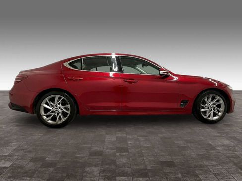 Used 2022 Genesis G70 2.0T RWD image 8