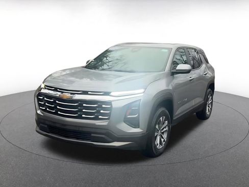 Used 2025 Chevrolet Equinox LT image 7