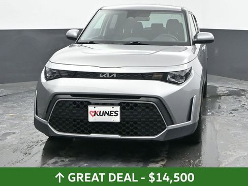 Used 2023 Kia Soul LX w/ Option Group 015 image 5