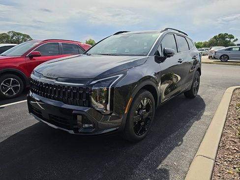 Certified 2026 Kia Sportage X-Line w/ X-Line Technology Package AWD/4WD image 6
