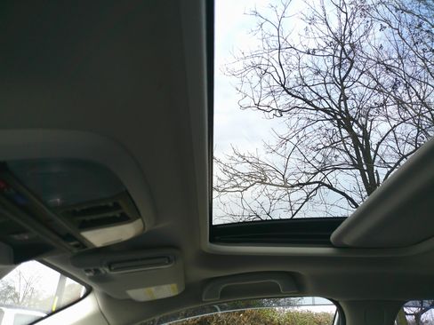 Used 2018 Subaru Crosstrek 2.0i Limited image 30