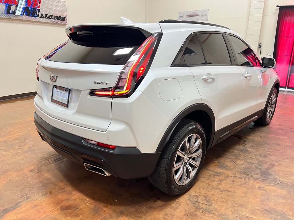 Used 2023 Cadillac XT4 Sport w/ Driver Assist Package AWD/4WD image 9