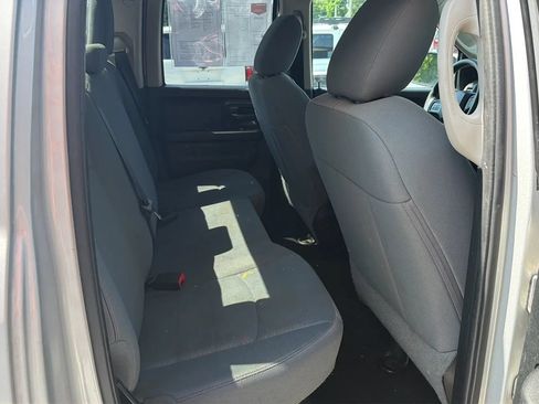 Used 2017 RAM 1500 Express AWD/4WD image 11