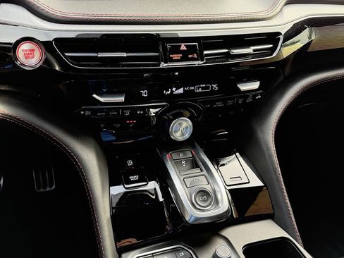 Used 2024 Acura MDX A-Spec image 15