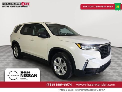 Used 2023 Honda Pilot LX image 1