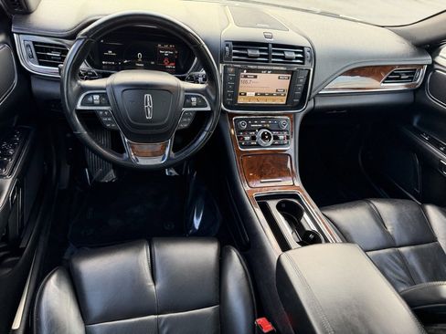 Used 2017 Lincoln Continental Select w/ Climate Package image 14