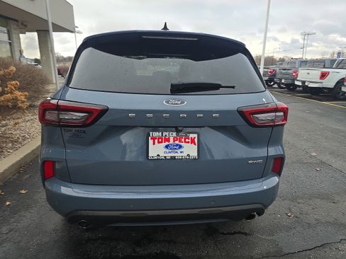 Used 2024 Ford Escape ST-Line w/ Tech Pack #1 AWD/4WD image 7