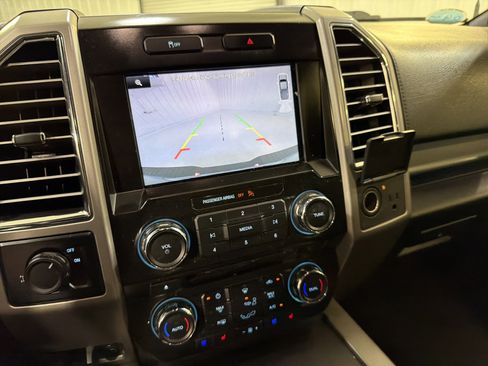 Used 2015 Ford F150 Lariat image 18