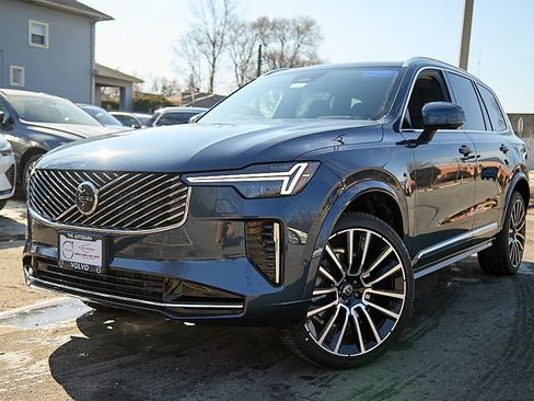 New 2026 Volvo XC90 B6 Ultra w/ Protection Package image 2