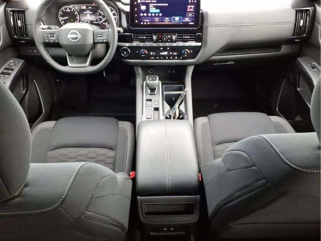 Certified 2026 Nissan Pathfinder SV FWD image 10