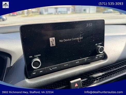 Used 2023 Honda HR-V LX image 22