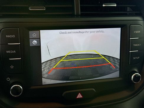 Used 2025 Kia Soul LX w/ LX Technology Package image 22