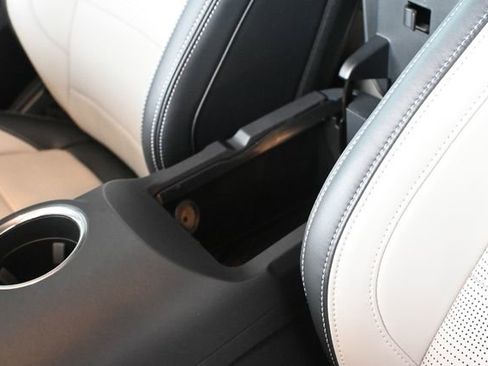 Used 2024 Ford Mustang GT Premium image 23