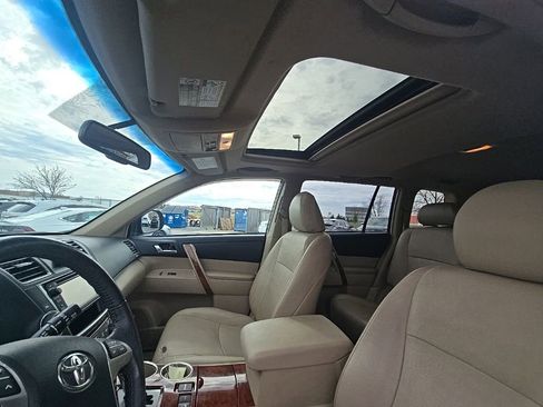 Used 2013 Toyota Highlander Limited image 12