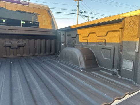 Used 2020 Chevrolet Silverado 1500 Custom Trail Boss w/ Custom Convenience Package image 16