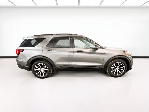 Used 2025 Ford Explorer ST-Line image 24