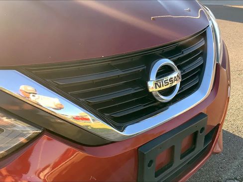Used 2017 Nissan Altima 2.5 S w/ Power Driver Seat Package FWD image 34