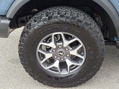 Certified 2025 Ford Bronco Badlands AWD/4WD image 7