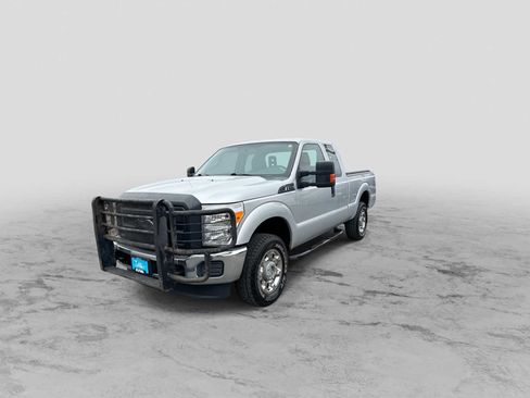 Used 2013 Ford F250 XL w/ PWR Equipment Group image 4