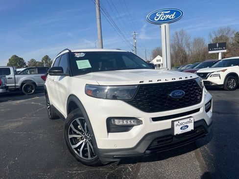Used 2020 Ford Explorer ST w/ Premium Technology Package image 2