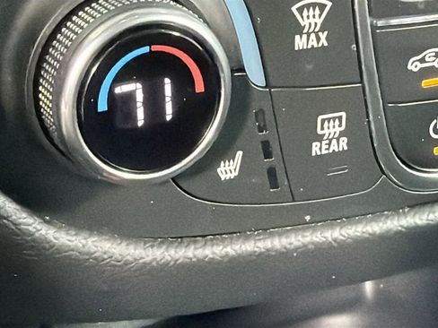 Used 2024 Chevrolet Equinox RS AWD/4WD image 21