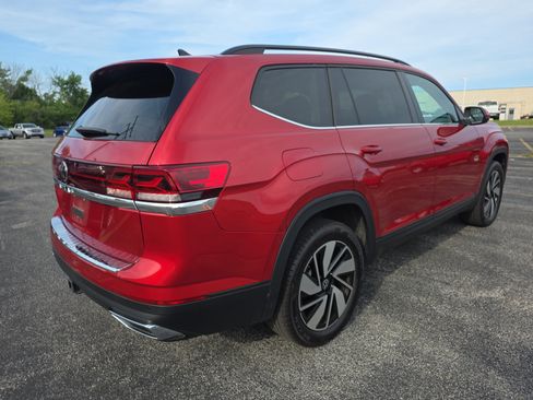Used 2025 Volkswagen Atlas SE FWD image 4