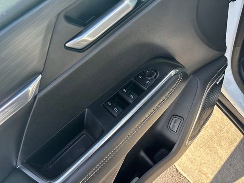 Certified 2025 GMC Acadia Elevation image 11