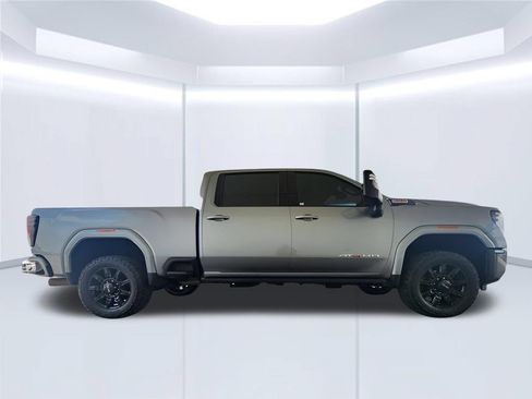 Used 2024 GMC Sierra 2500 AT4 w/ AT4 Premium Plus Package AWD/4WD image 24