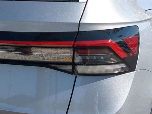 New 2026 Volkswagen Taos S image 8